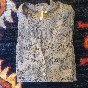 Size L Flowy Animal Print Top